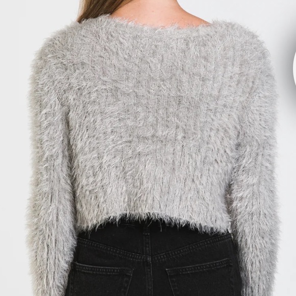 Fuzzy cropped cardigan - Picture 3 of 7